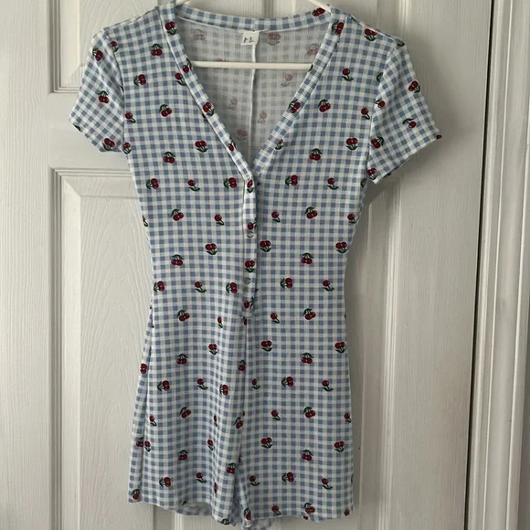 Forever 21 Cherry romper set - Picture 2 of 7